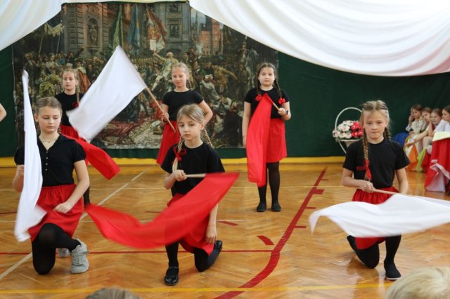 b_1024_768_0_00_images_2023_2024_WYDARZENIA_3maja_439200348_899744751953474_7801479610802520127_n